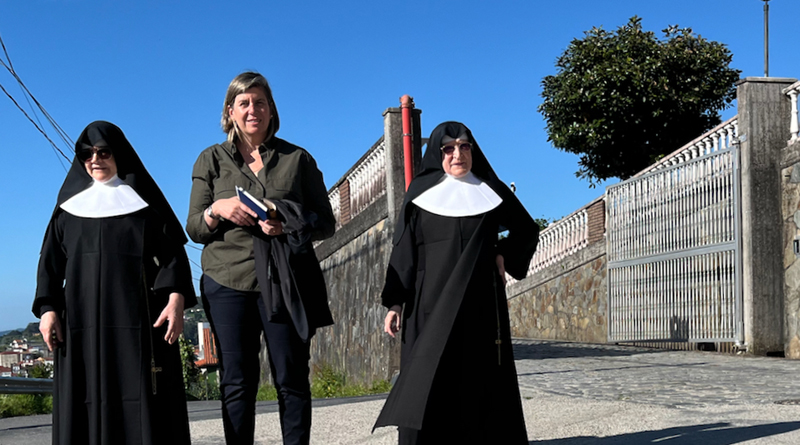 Cecilia Vázquez se reúne con la superiora de la Residencia García Hermanos para buscar soluciones a la inseguridad vial del acceso al centro asistencial